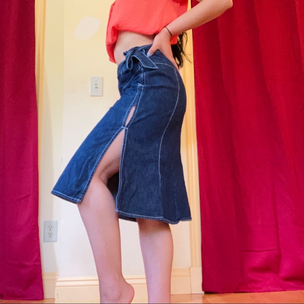 Vintage Valentino Women Jean Skirt with tie